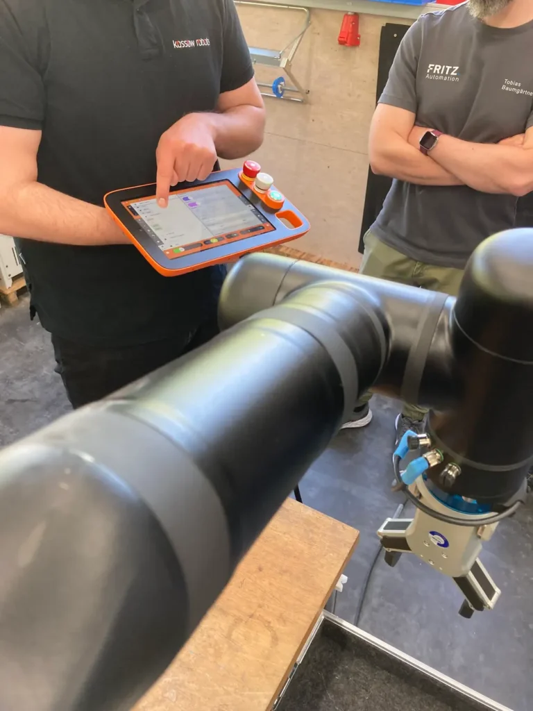 7-Achs-Cobot von Kassow Robots im Detail